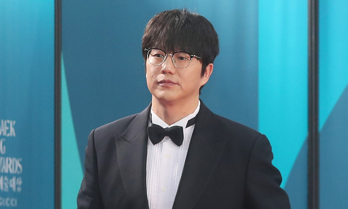 $esc.velocity($!{article.mobileTitle.replaceAll('