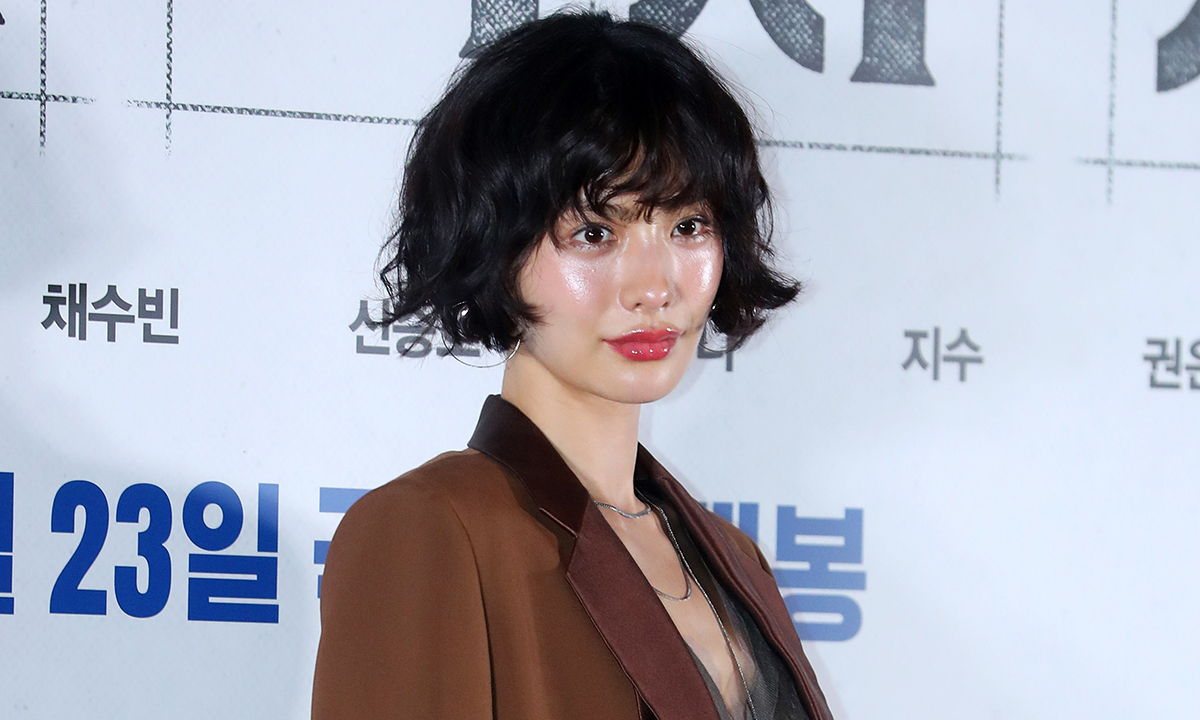 $esc.velocity($!{article.mobileTitle.replaceAll('