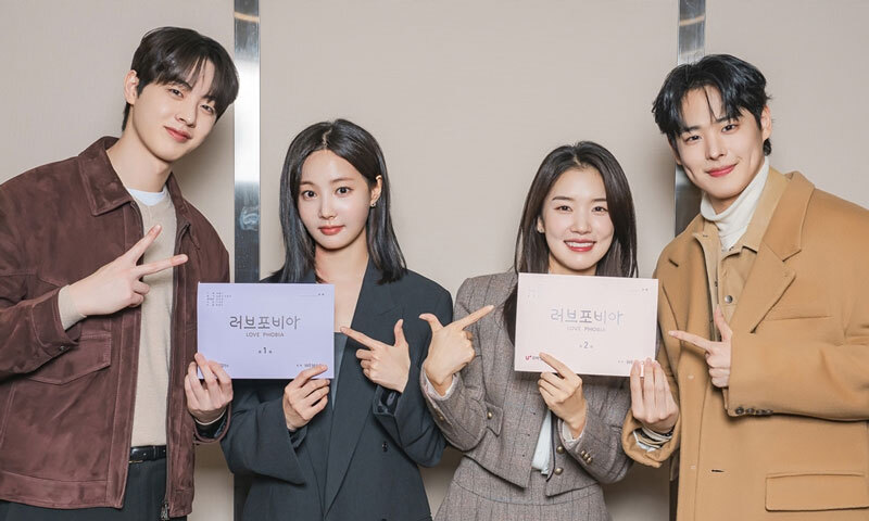 $esc.velocity($!{article.mobileTitle.replaceAll('